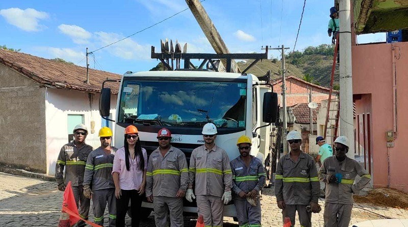 Imagem da notícia: Extensão de rede de energia elétrica é concluída no distrito de Santo Antônio