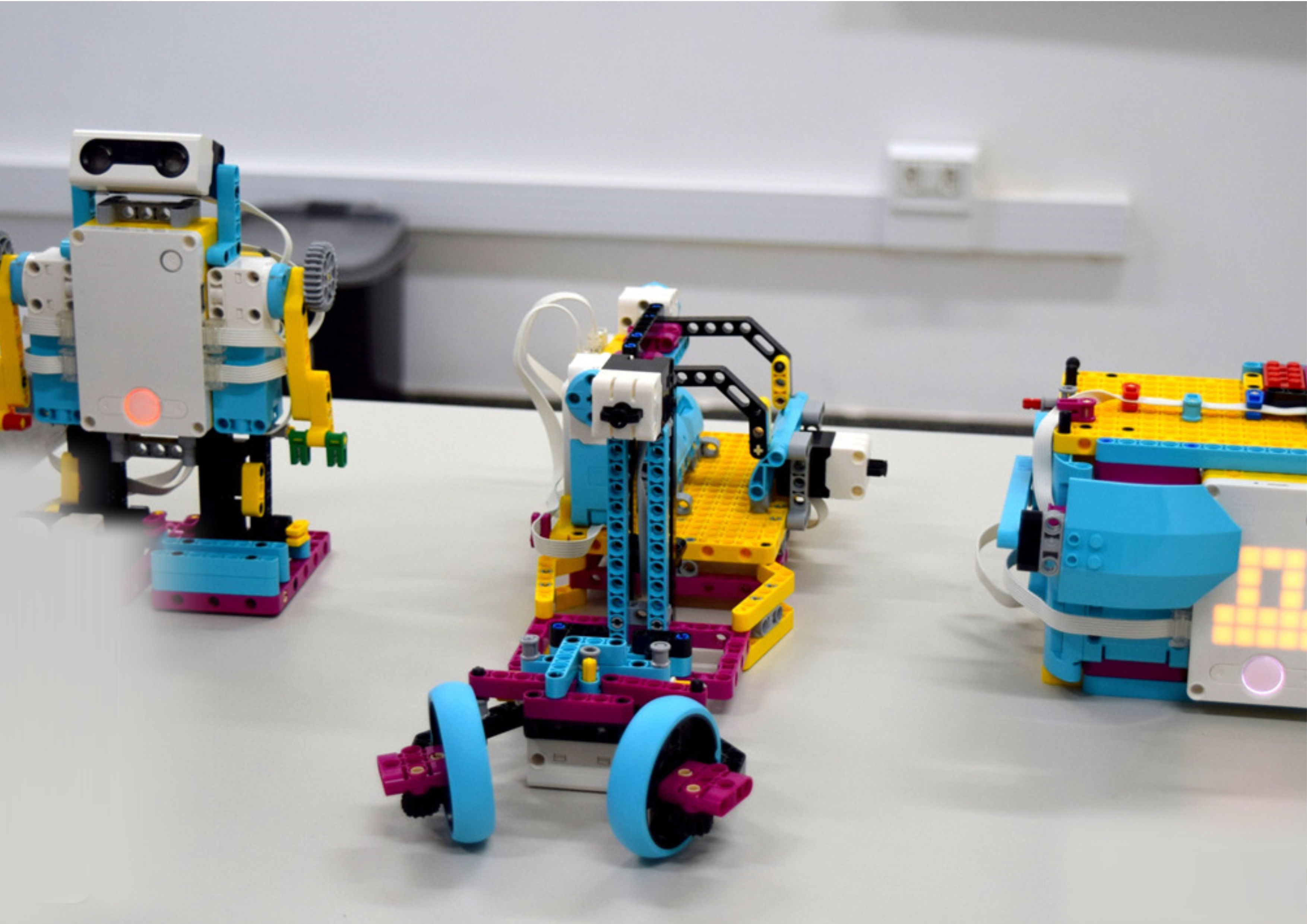 Escola abre oficinas de criação de games e de robôs inspiradas nos bumbás