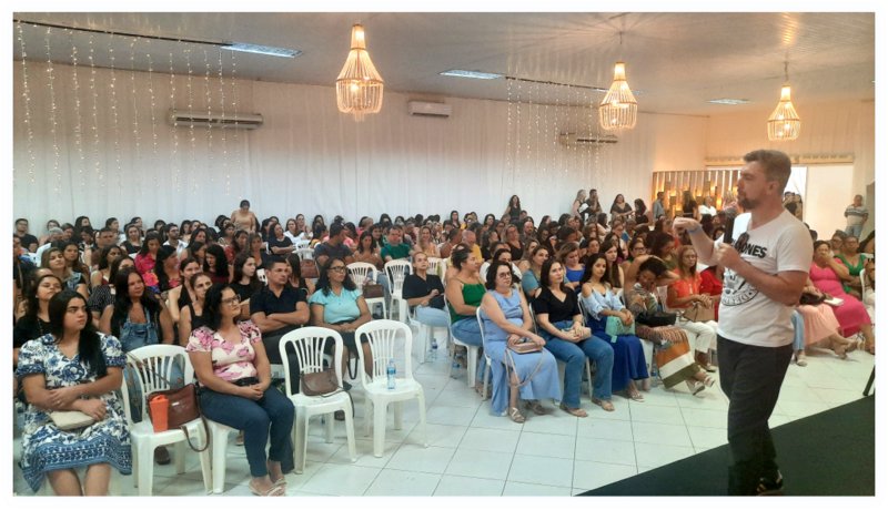 Imagem da notícia: Semed promove seminário de abertura do ano letivo 2025 para educadores