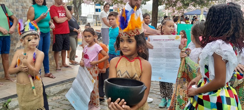 Escolas municipais de Vila Luciene e Vila Paulista promovem desfile cívico escolar